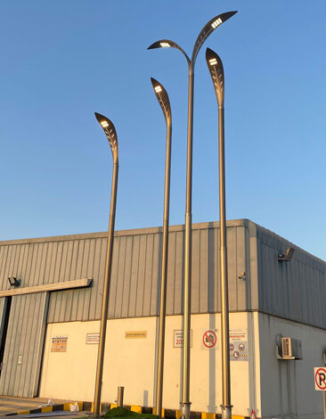 Customized aluminium street light poles